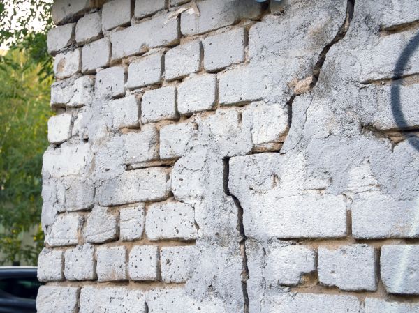 Cracked Brick Wall Repair in Chesterfield